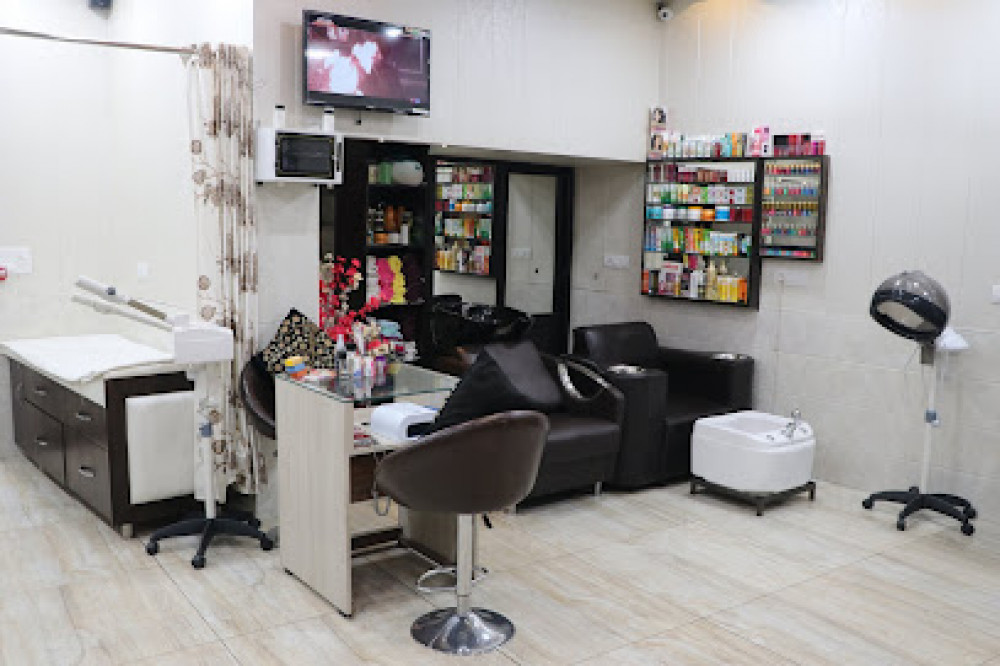 Preet Beauty Salon