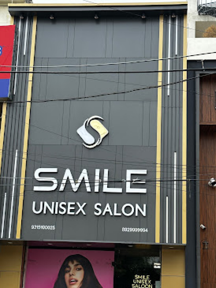 Smile Unisex Salon