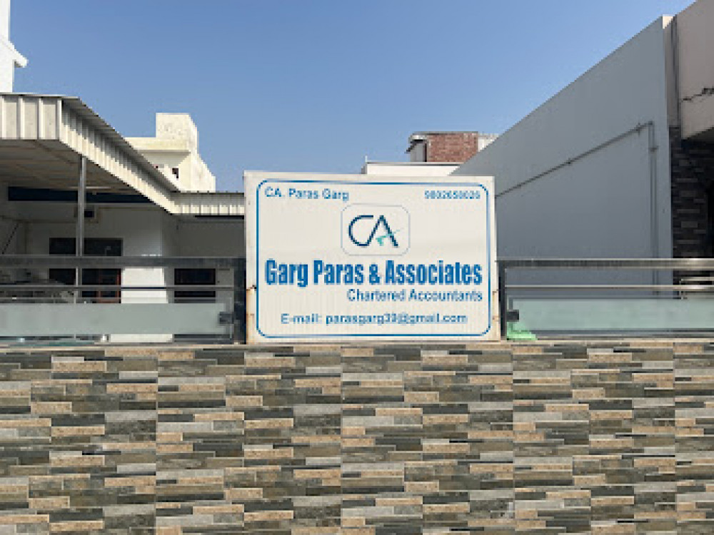 GARG PARAS & ASSOCIATES