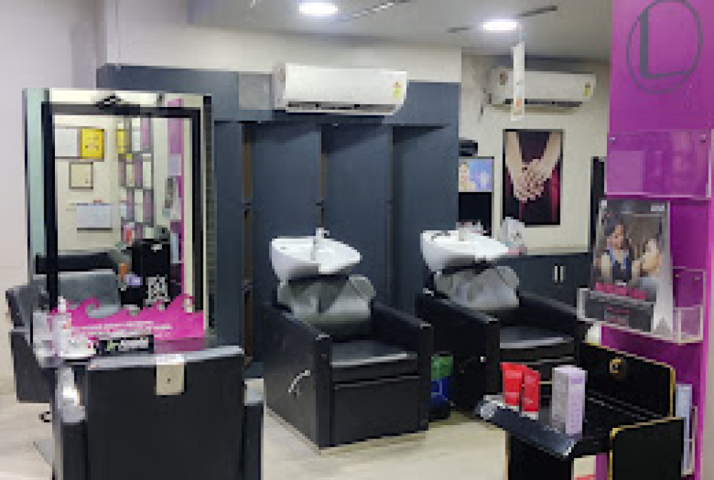 Lakme Salon