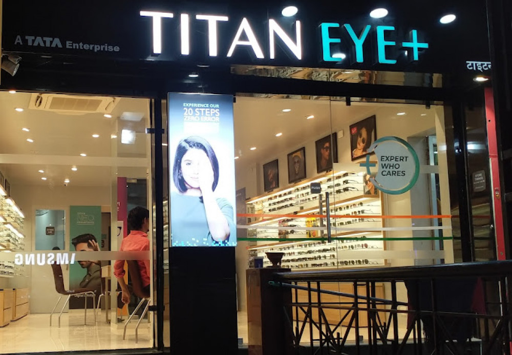 Titan Eye+