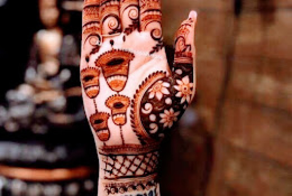 Mehndi Artist