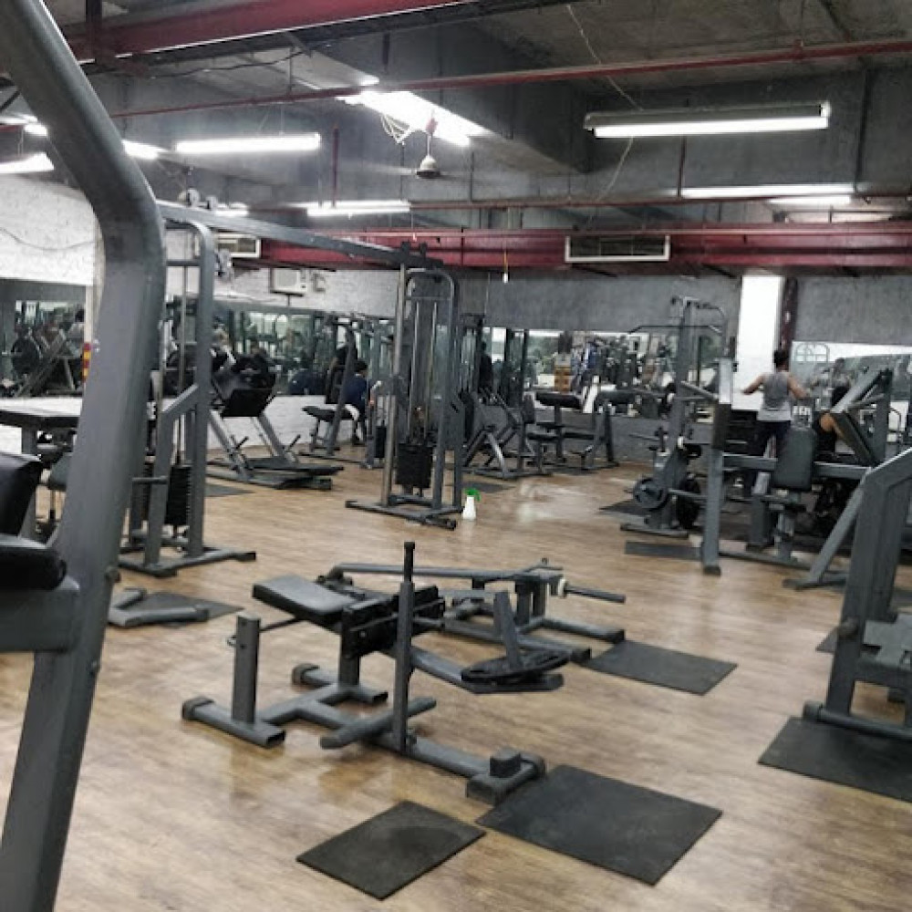 THE HYBRID GYM