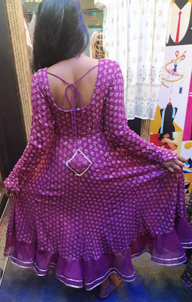 Aishana The Fashion Hub