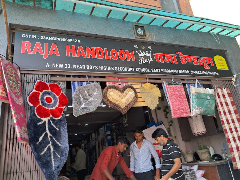 Raja Handloom