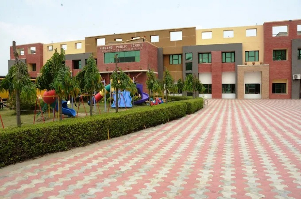 Himland Public School