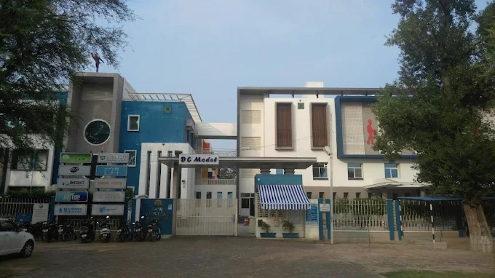 Dass & Brown World School