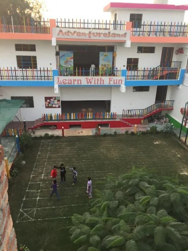 STAR KIDS ZONE (play-way School)