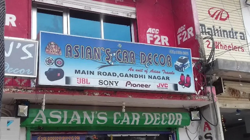 Asian's Car Decor