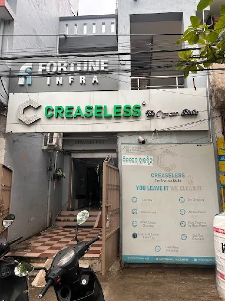 Creaseless The Dry Clean Studio