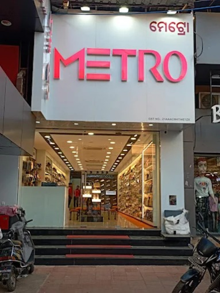 Metro Shoes