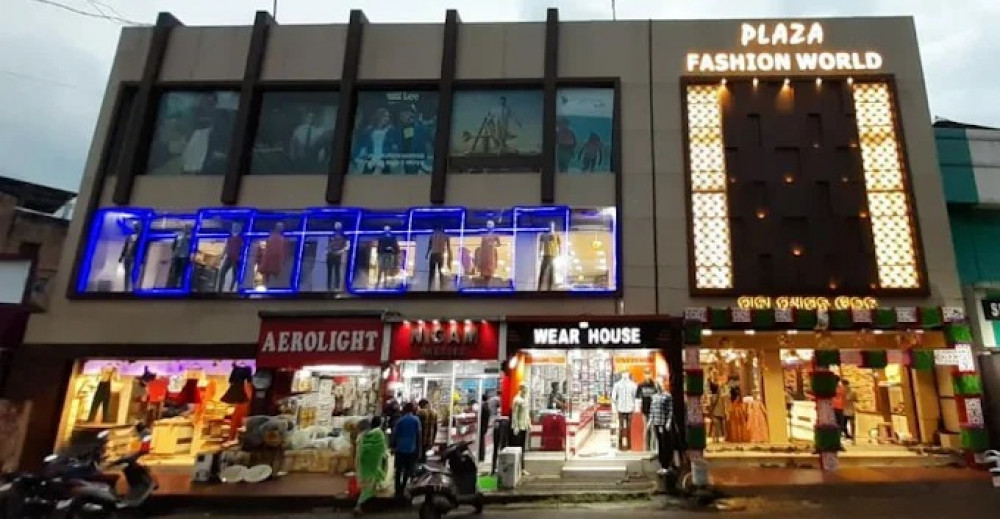 Plaza Fashion World