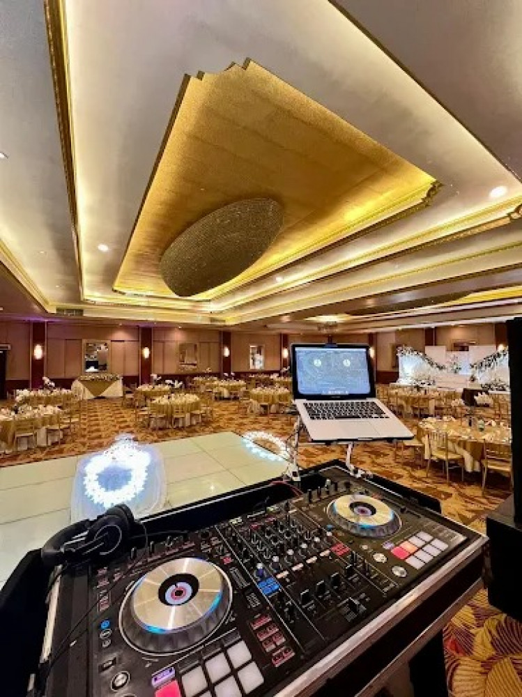 DJ KIRAN SOUND AND LIGHTS