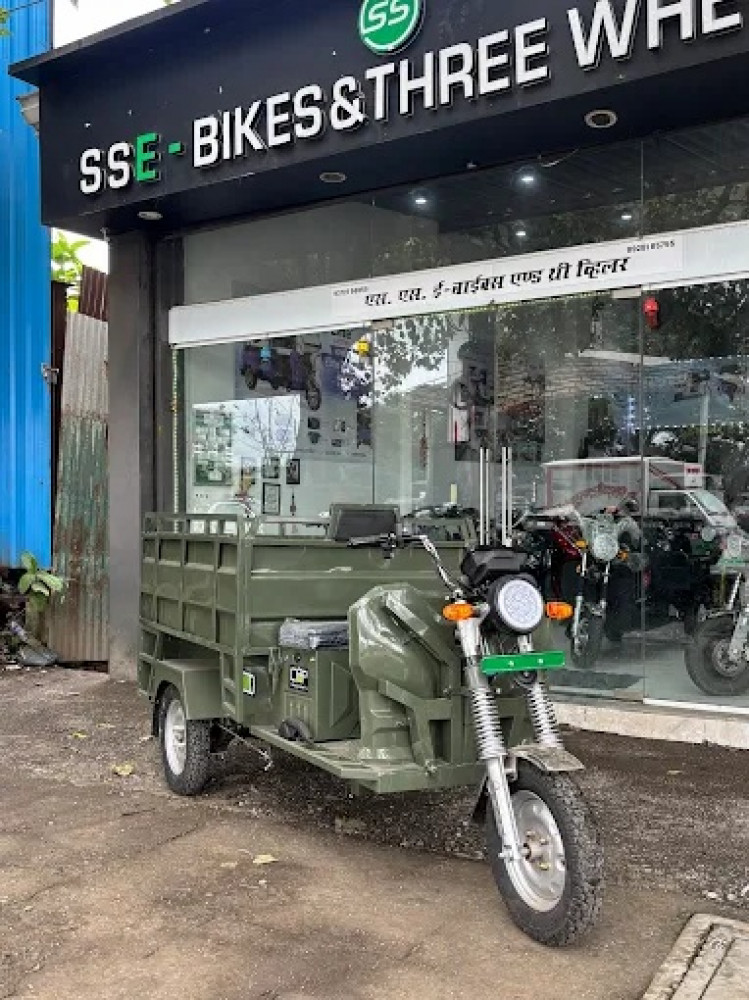 S S E-BIKES AND THREE WHEELERS