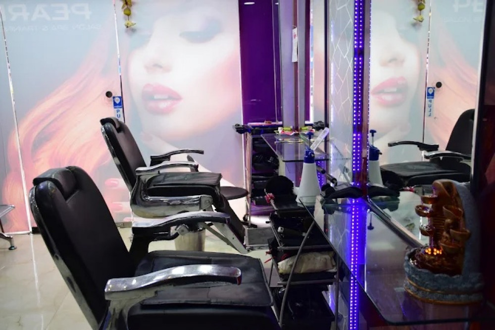 Pearls Salon