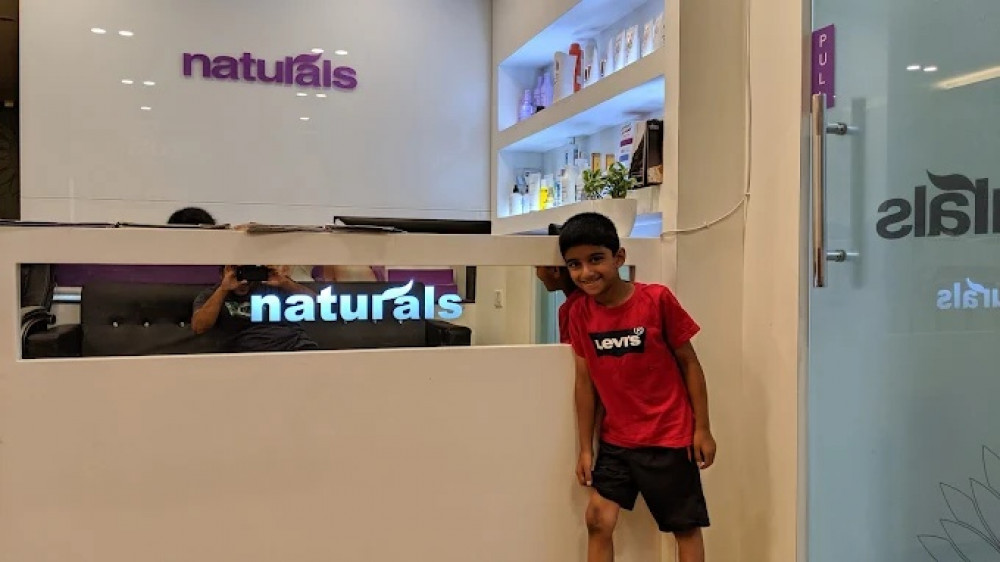 Naturals Salon