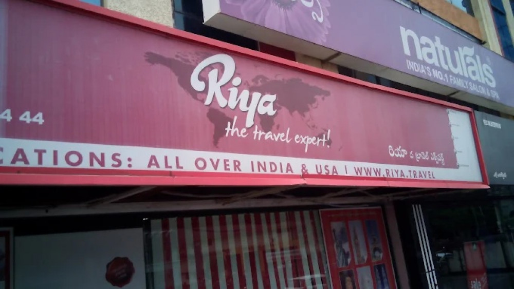 Riya – The Travel Expert