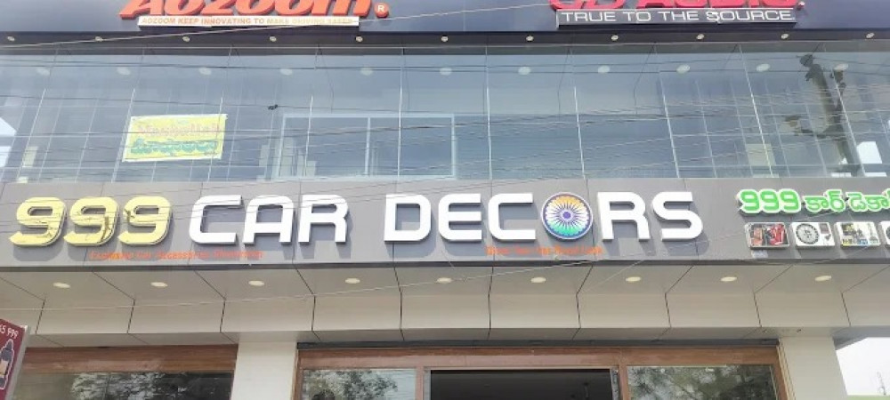 999 CAR DECORS
