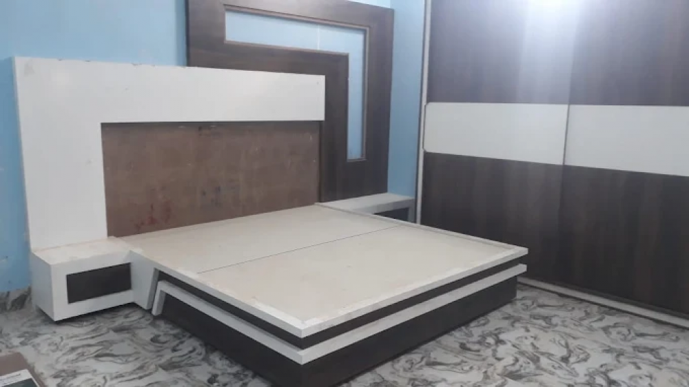 Carpenter And Painter Provider