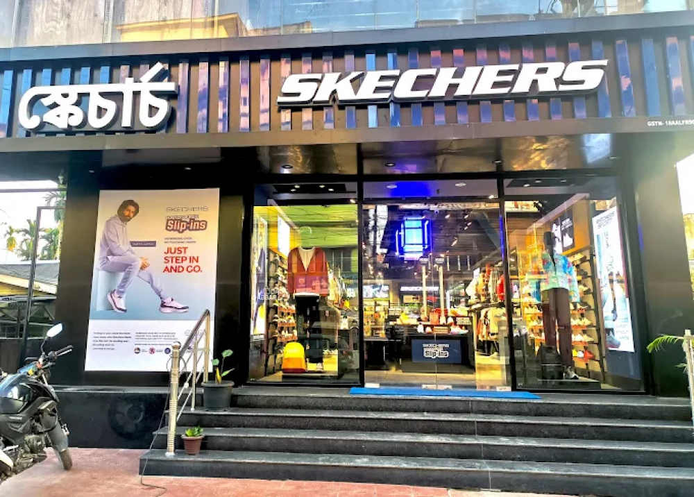 Skechers