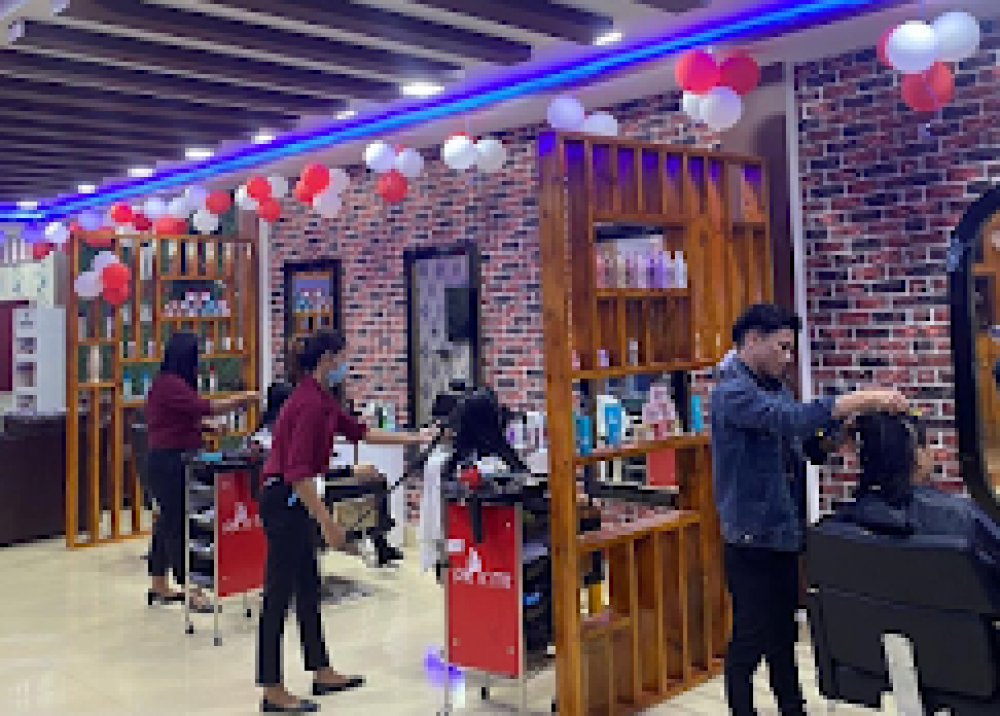 HR Professional Unisex Salon Spa