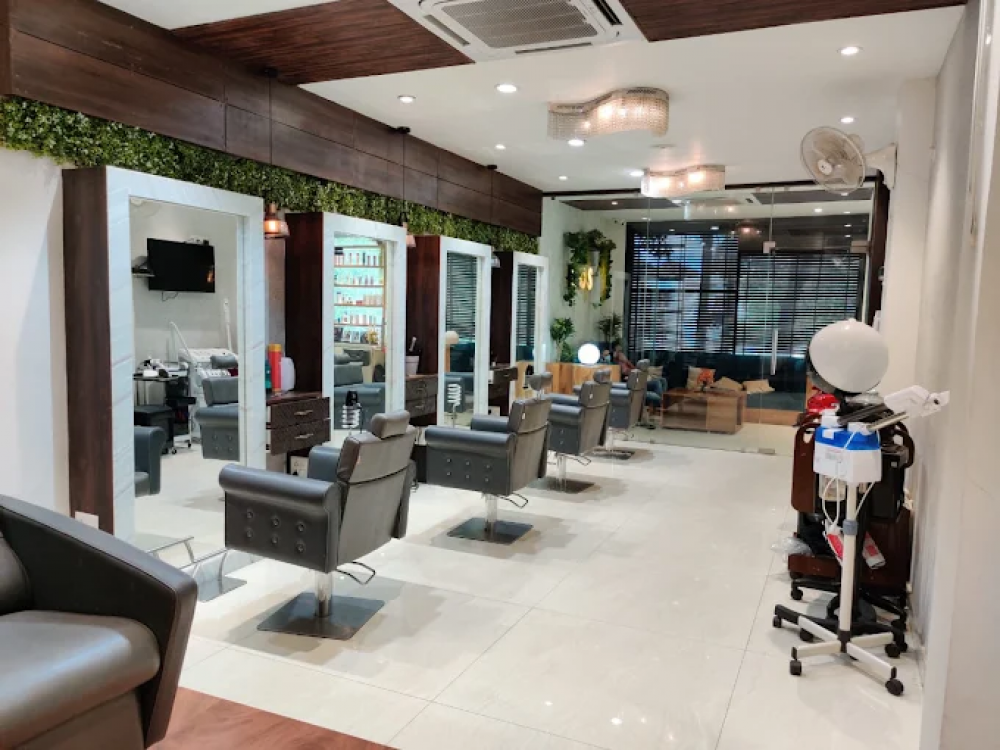 EOS BEAUTY & BRIDAL SALON