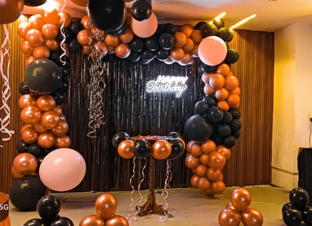 Vaibhav Balloon Decoration