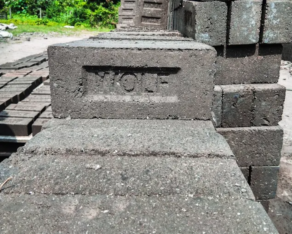 Woolf Fly Ash Bricks