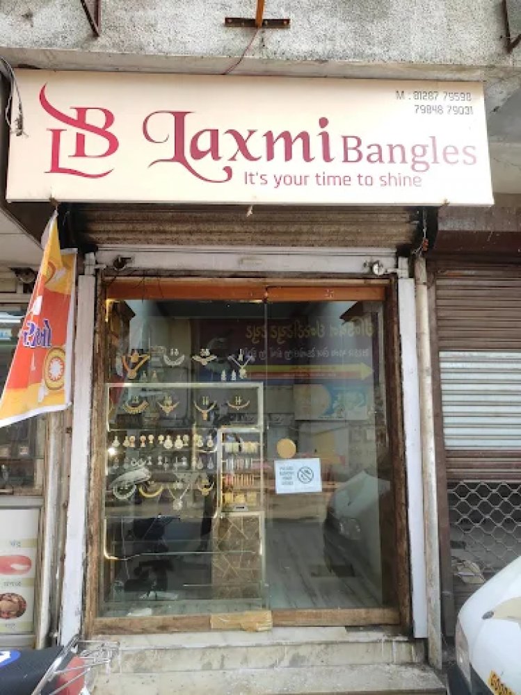 Laxmi Bangles And Imitation Jewellery