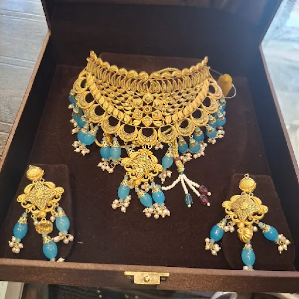 Al Khadija Ornaments