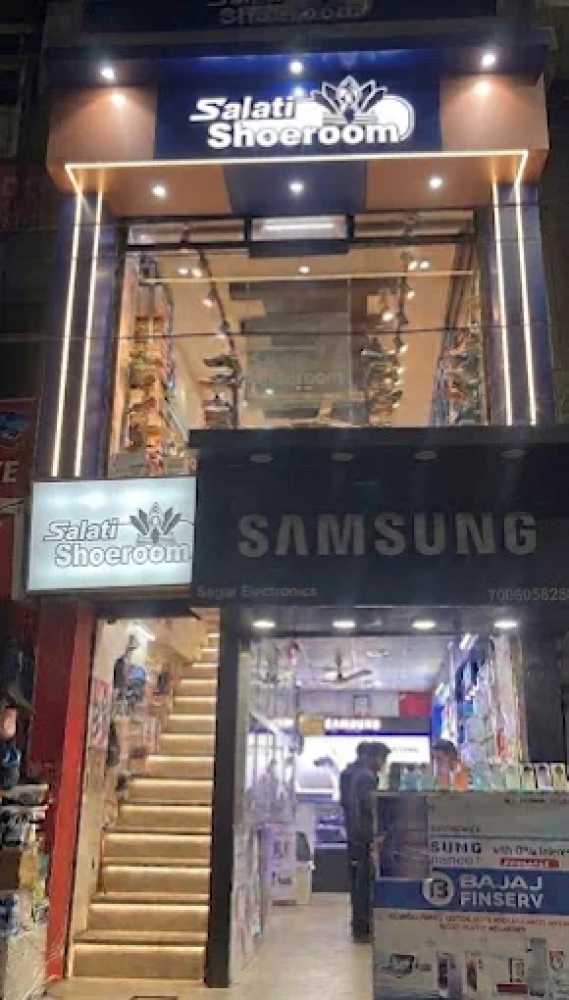 Salati Shoeroom